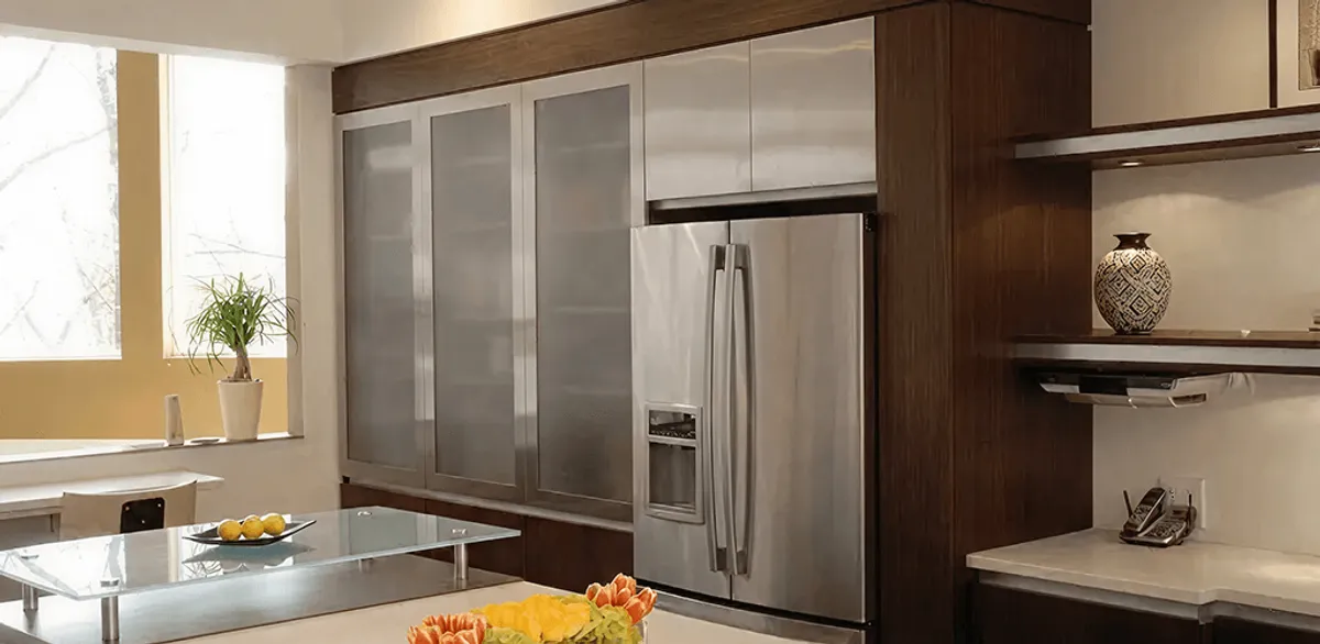 Cabinet door replacement and modern kitchen cabinet upgrade in Cincinnati, OH