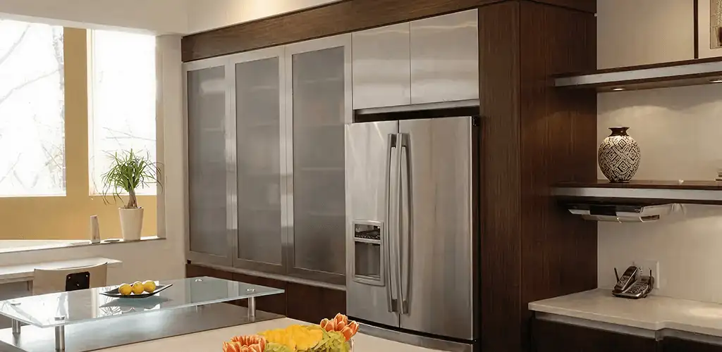 Cabinet door replacement and modern kitchen cabinet upgrade in Cincinnati, OH